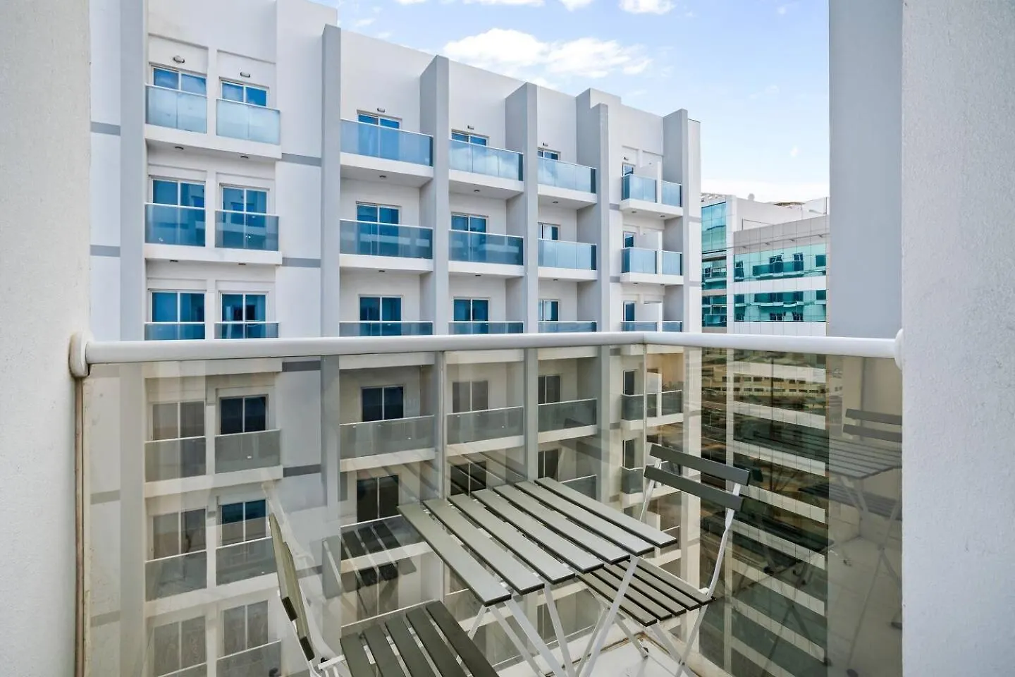 Studio Dubailand - Peaceful Apartment